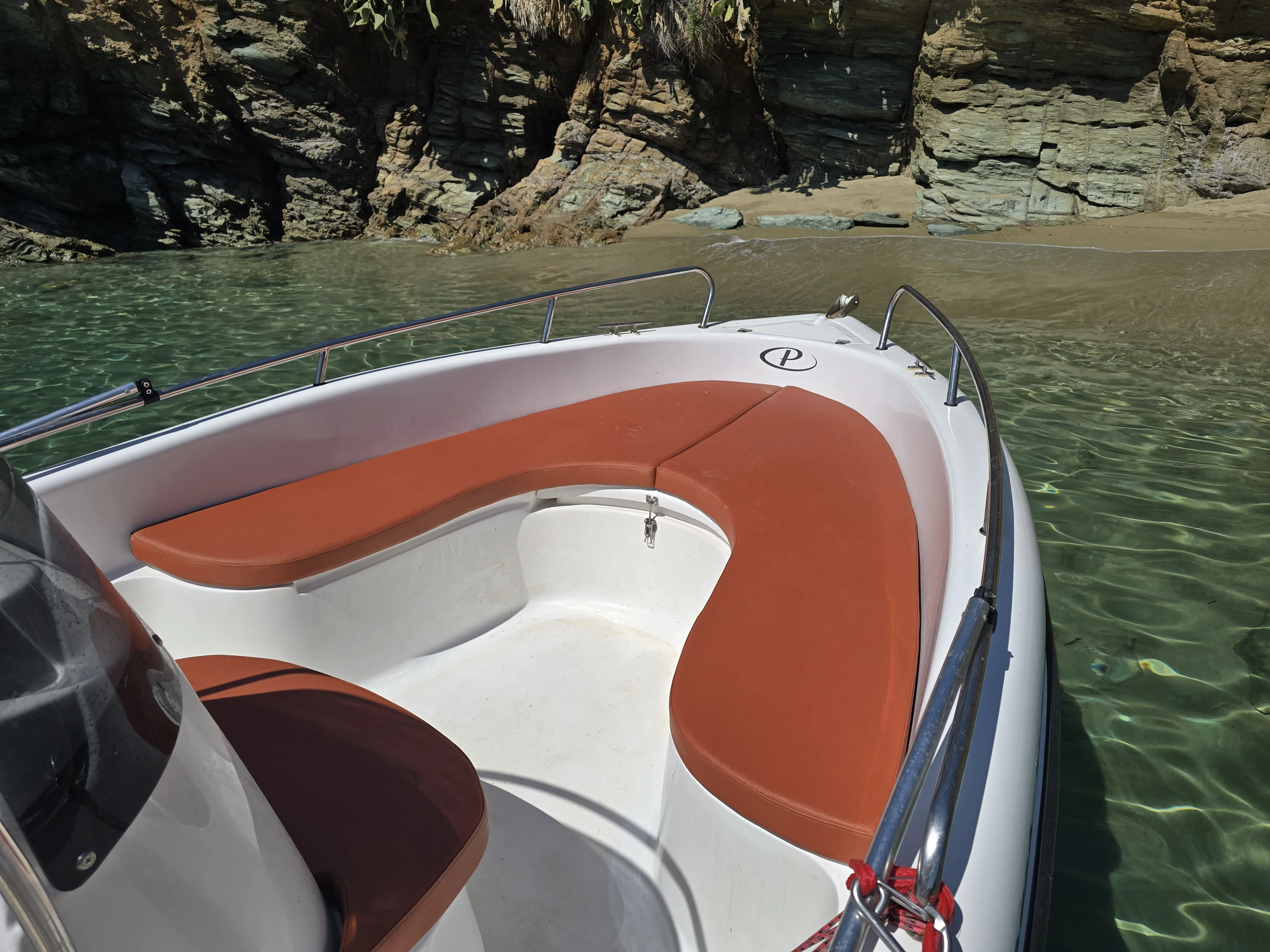 Poseidon 185 Full View