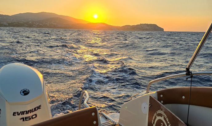 Private Cruise with guests