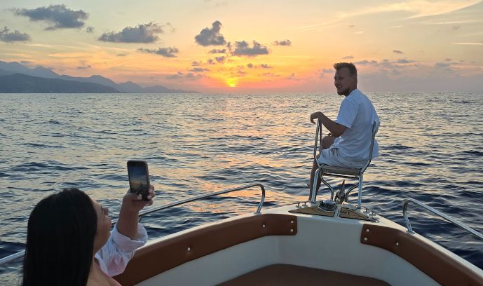Private Cruise with guests